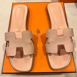 New oran sandals